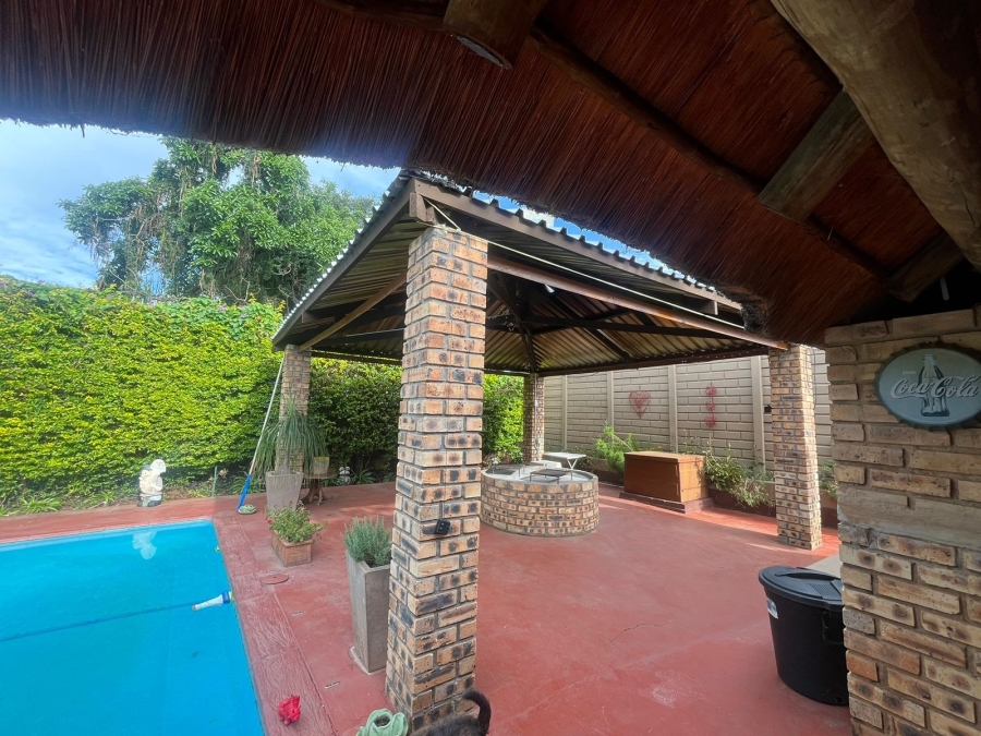 4 Bedroom Property for Sale in Protea Park North West